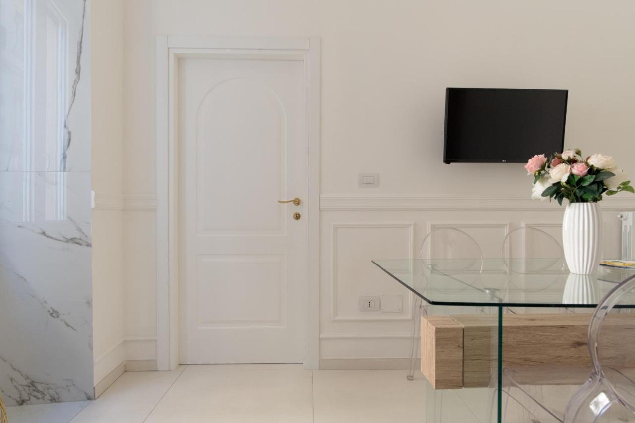 Relais Mareluna - Luxury Apartments Salerno Ngoại thất bức ảnh