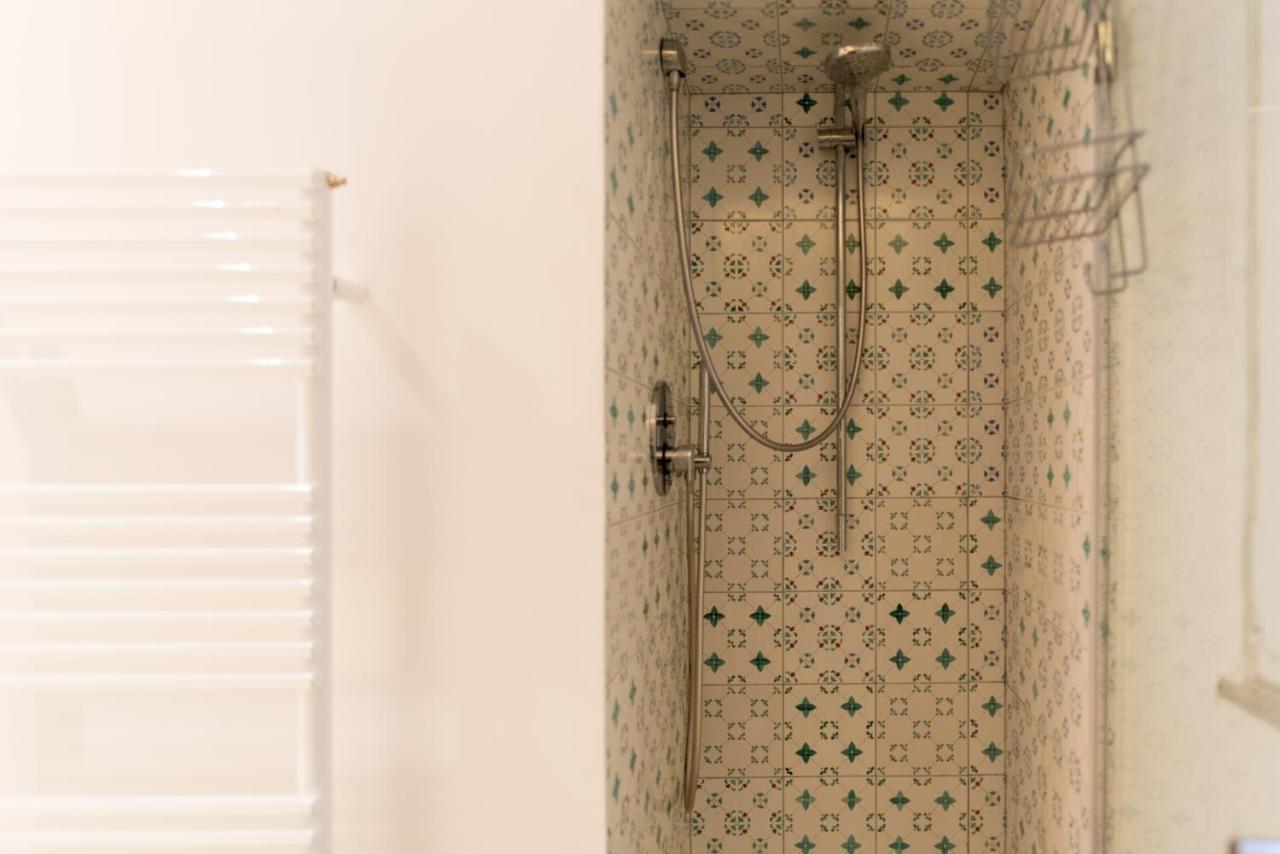 Relais Mareluna - Luxury Apartments Salerno Ngoại thất bức ảnh